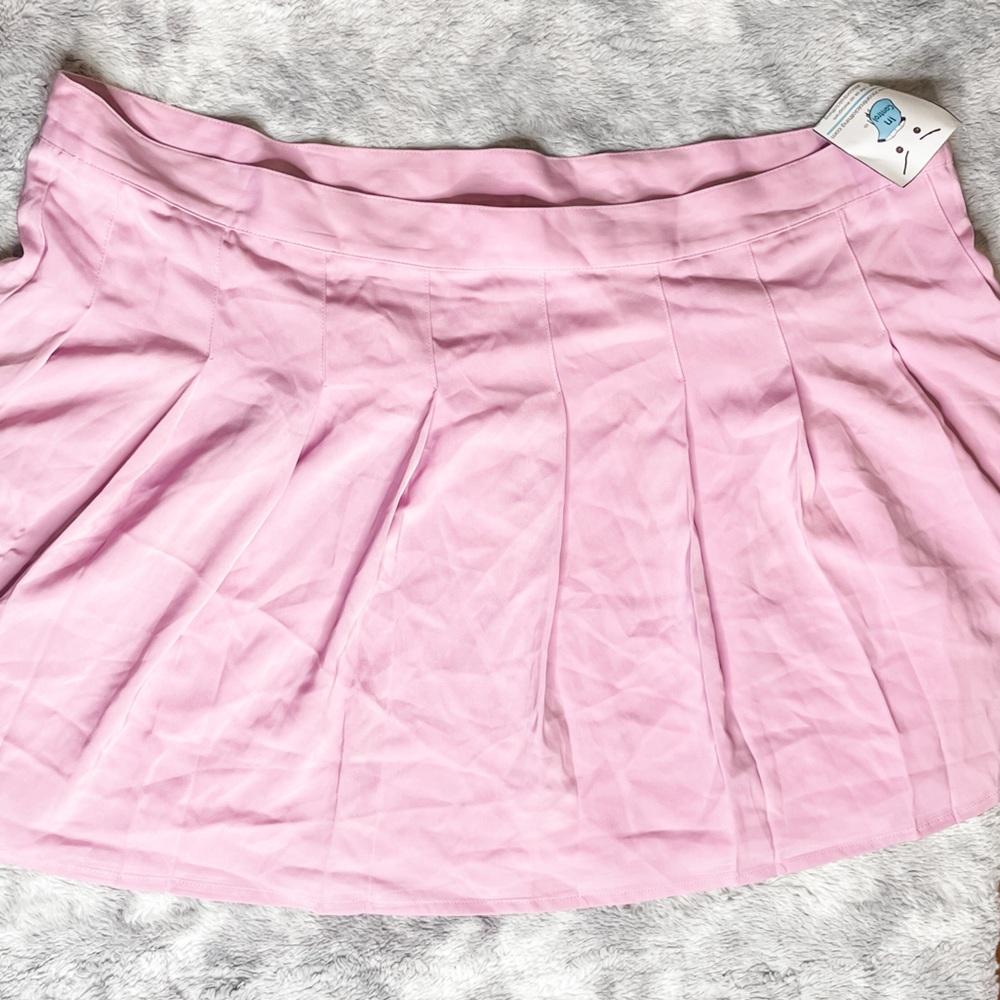 Pastel purple plus size pleated skirt